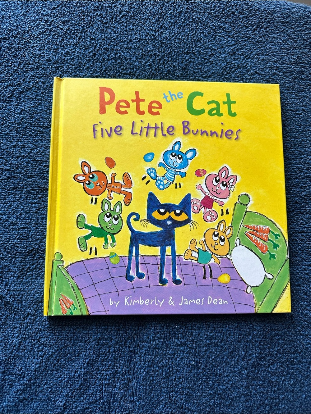Pete the Cat- Five Little Bunnies Reading Book